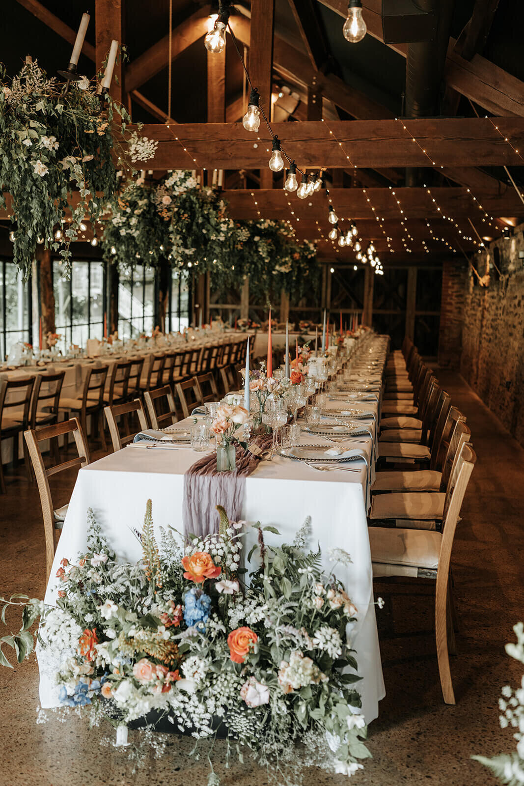 Issy-and-Bella-Floral-Design-Wedding-Florist-Herefordshire-Dewsall-Court-S-J34