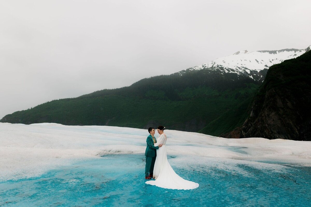 elope-in-minnesota-361