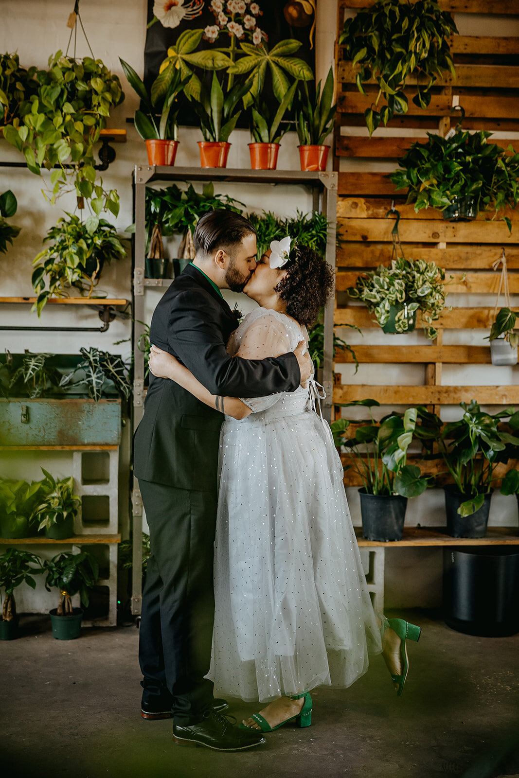 rad-red-creative-wild-roots-unique-elopement-chantilly-chic-celebrations-3