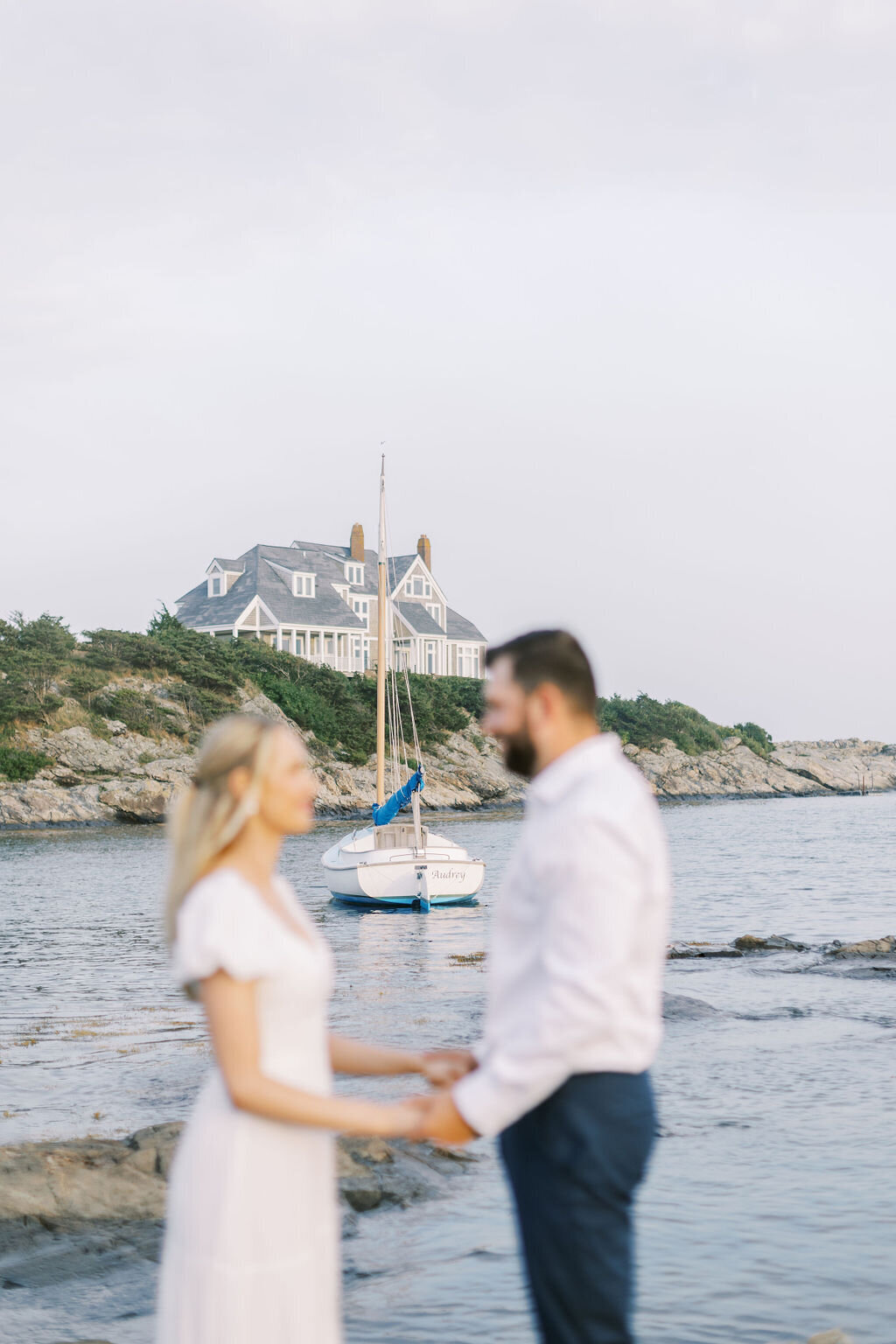 Castle Hill Inn Engagement | Hannah Constein Photography