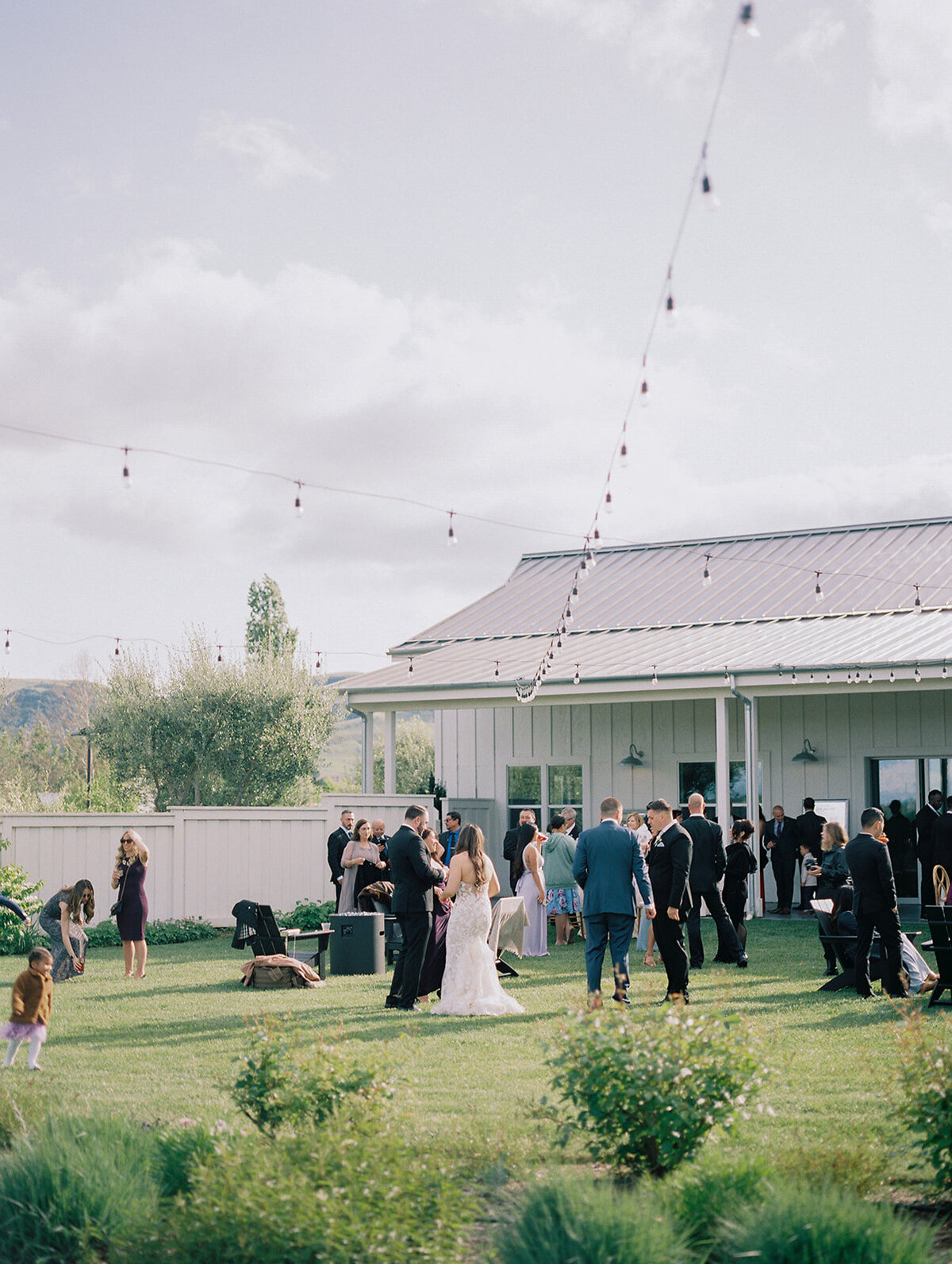 Luxury-Wedding-The-Barn-at-Harrow-Cellars-Sonoma-CA170