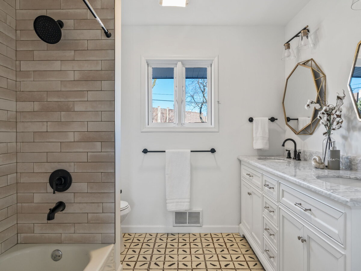 6100 Dupont Ave S-0042