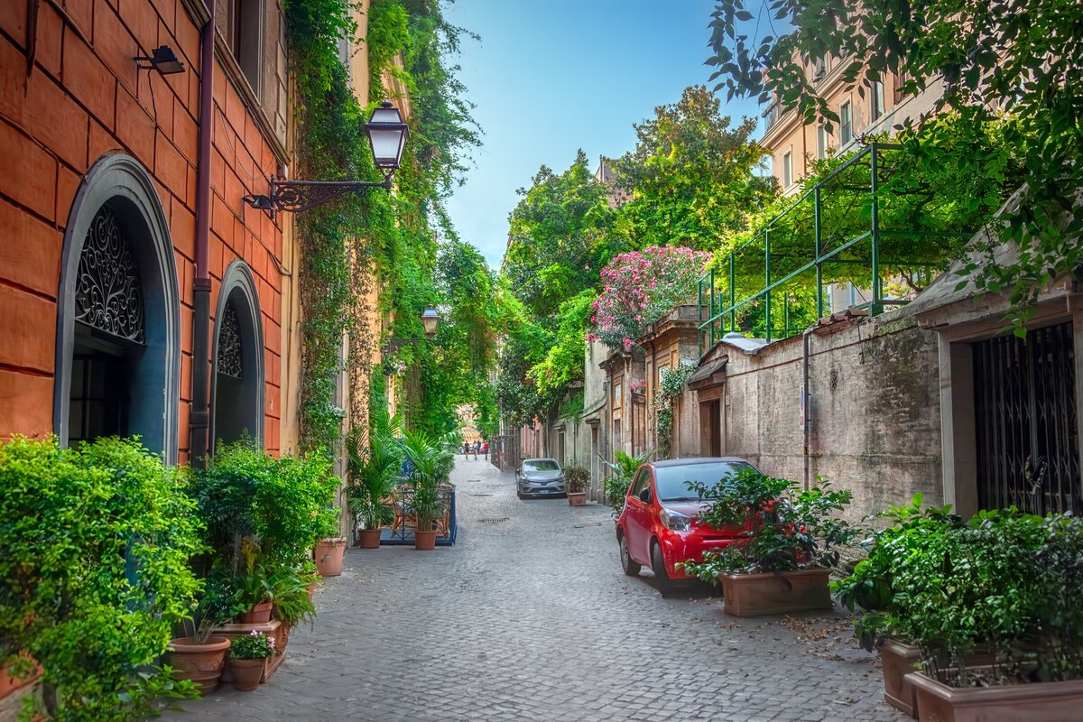 shutterstock_2517401809