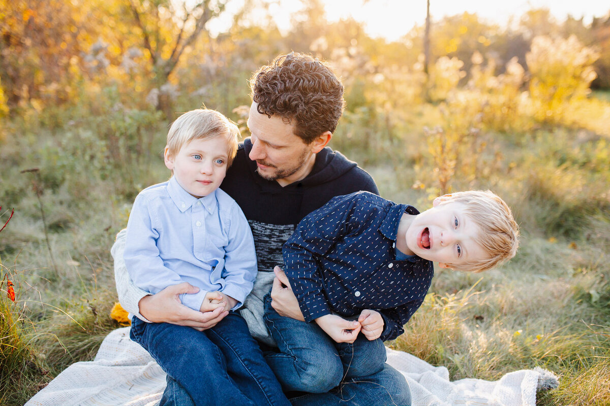 Guelph-Family-Photographer-232-350