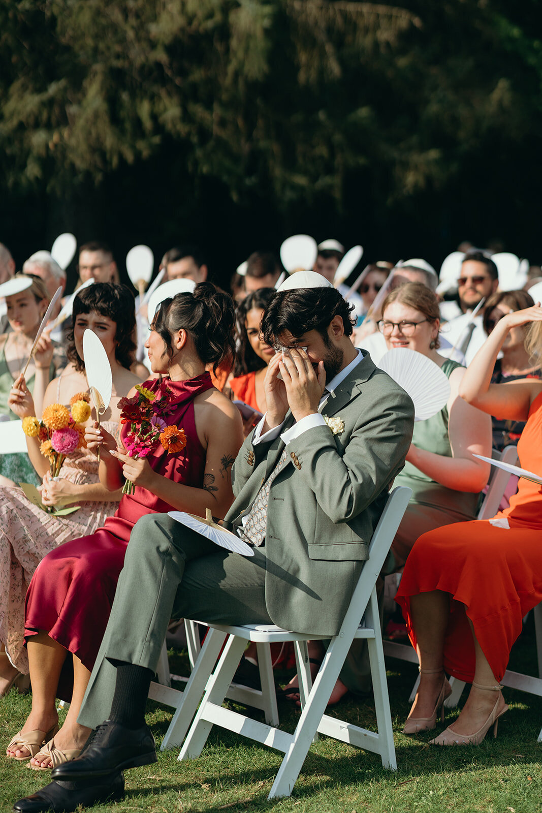 candid-ceremony-huupah-moment-hart-house-vancouver-thegodards