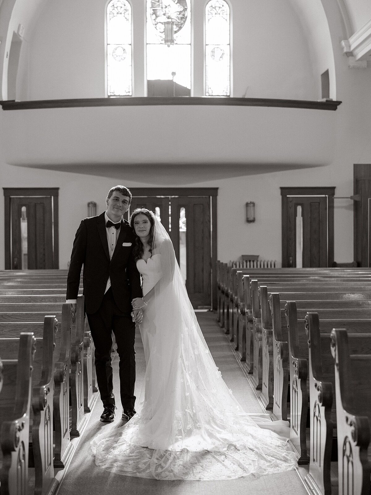 Chicago-Detroit-Catholic-Wedding-Photographers-_0034-1