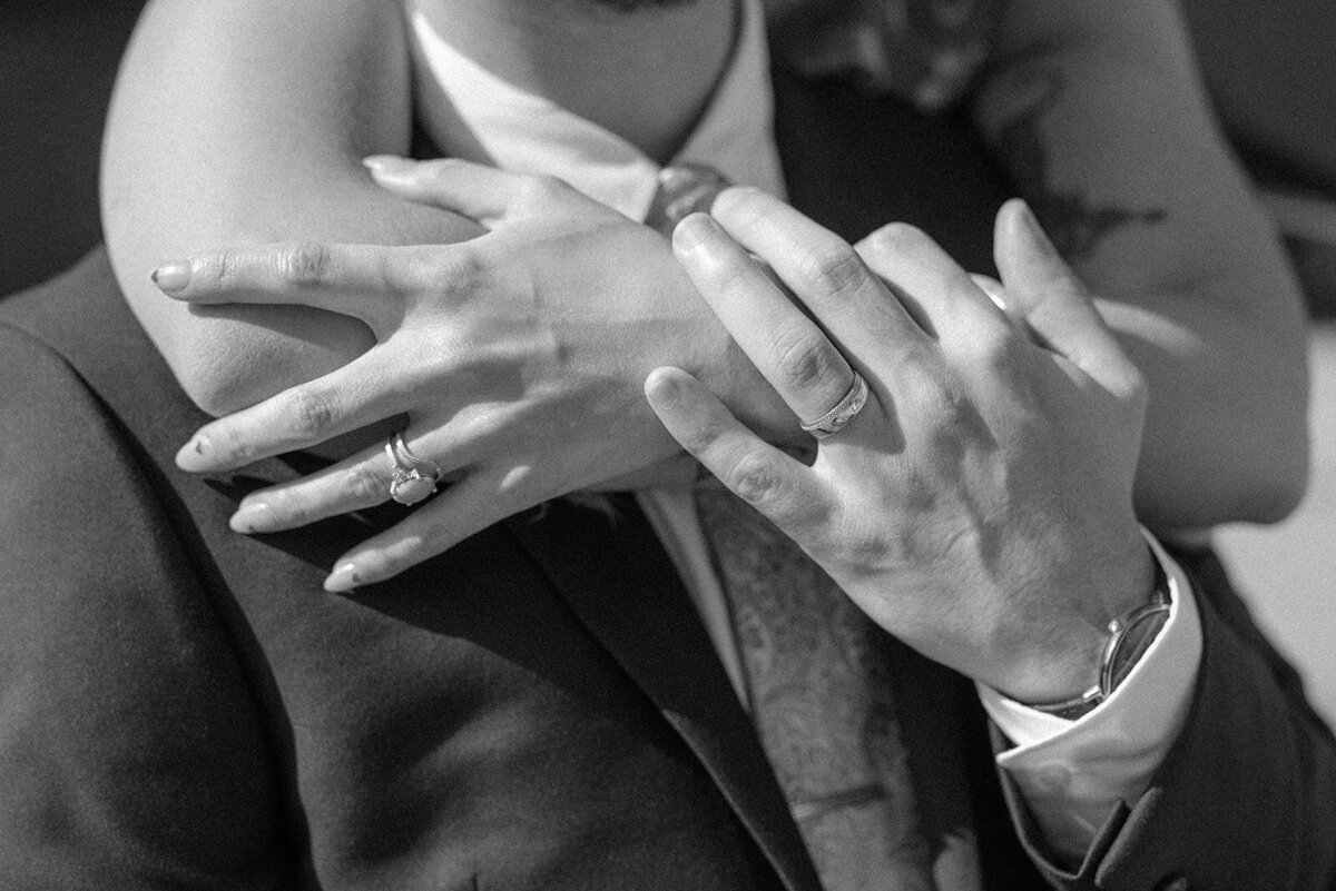 toronto-city-elopement-city-hall-ttc-subway-sugar-beach-fun-romantic-sumer-wedding-2777