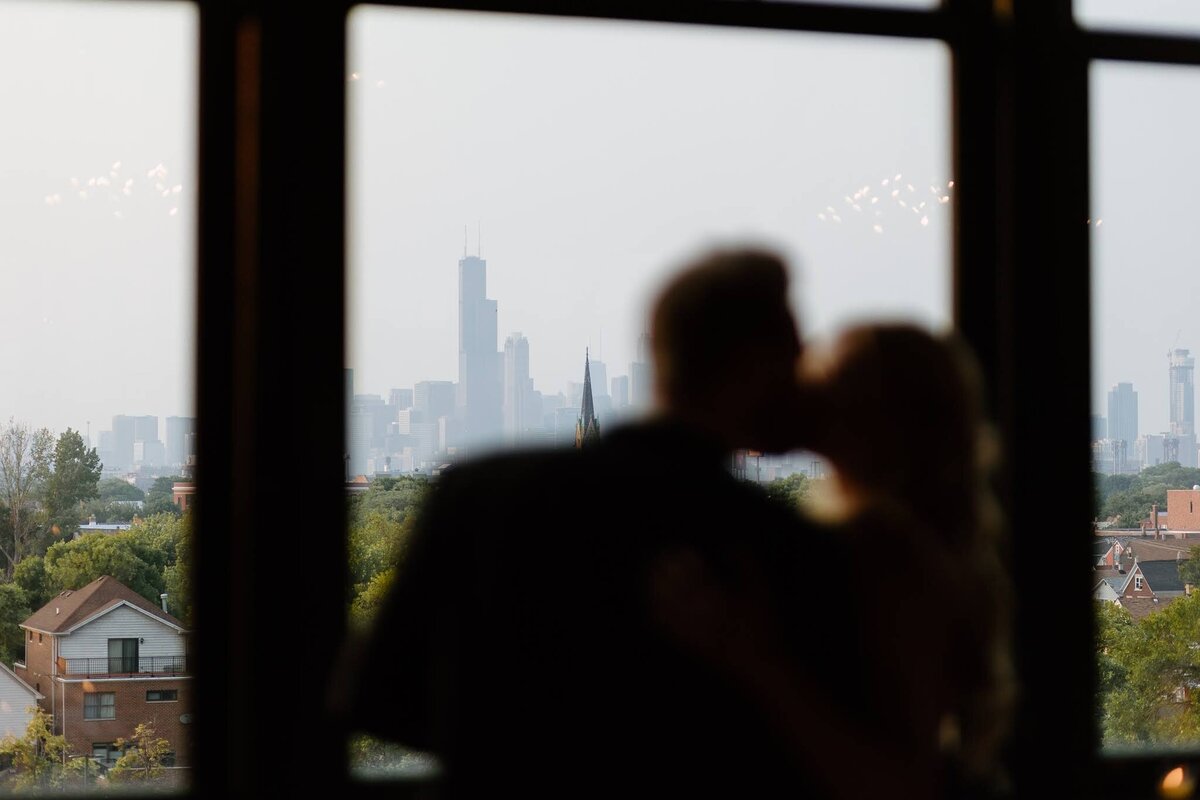 Jack-and-Julia-6.16.2023-Nichole-Babiez-Photography-Chicago-Illinois-wedding-photographer-bridgeport-art-center-downtown-wrigley-building-union-station-couples-wedding-party-portraits-reception-candid-luxury-downtown--88