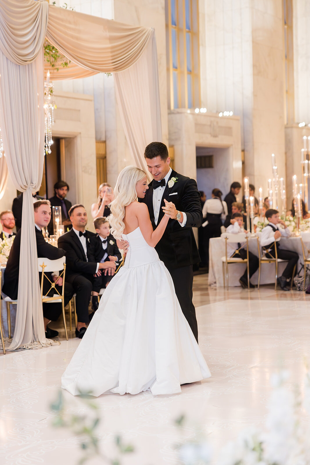 the-old-post-office-the-cannons-photography-chicago-wedding-photographer-115