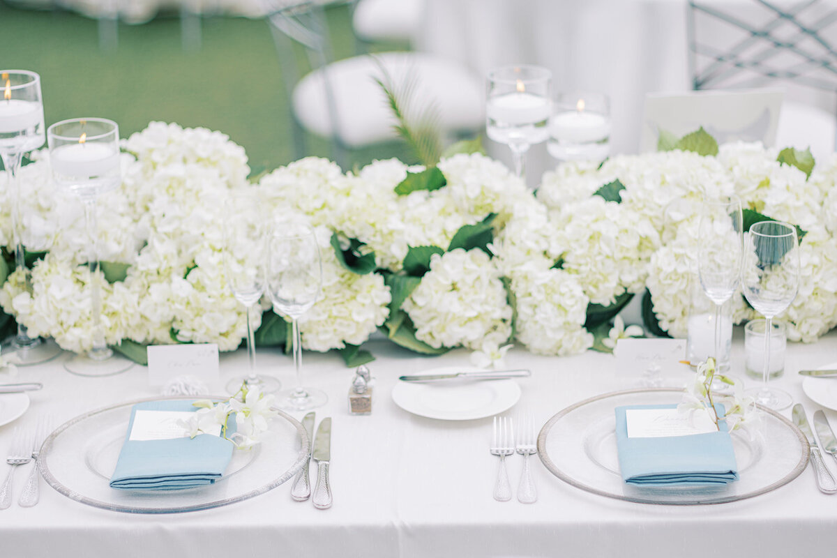 Luxurious-White-Admirals-House-Wedding-Flora-Nova-Design-Seattle-00032