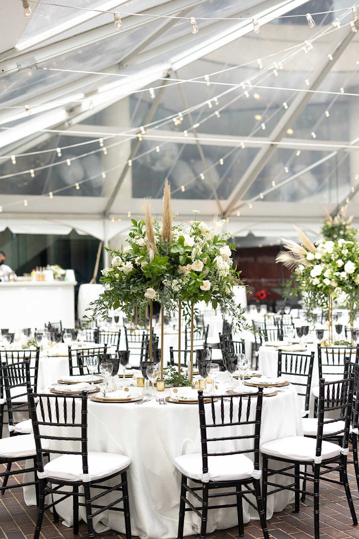 Elise-Connor-American-Institute-of-architects-Wedding-The-finer-points-event-planning-genevieve-leiper-photography00035