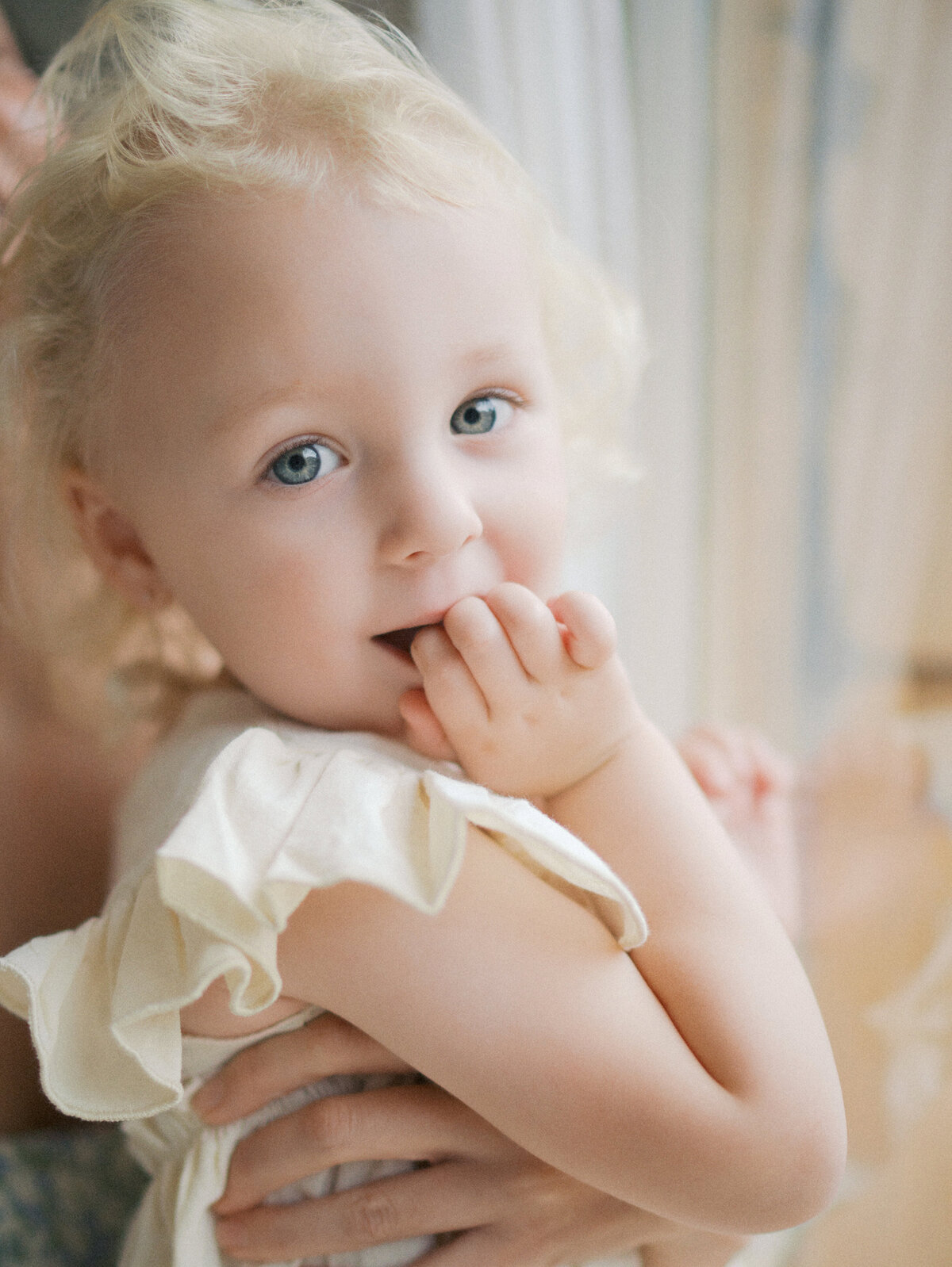 Motherhood Session in Studio_Vancouver family photographer_90