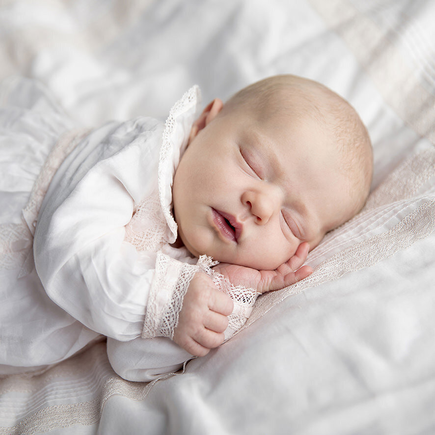baby-nyfødt-nyfødtfoto-nyfødtfotograf-fotografoslo-studio-babyportrett
