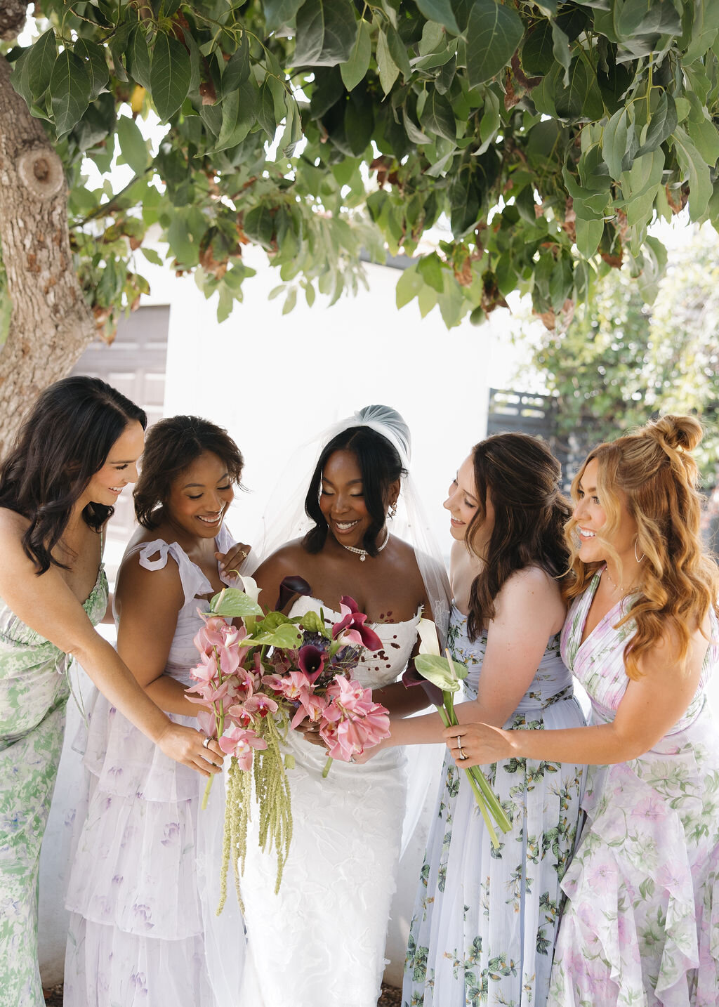 meagan-hilss-events-bridal-party-laughs