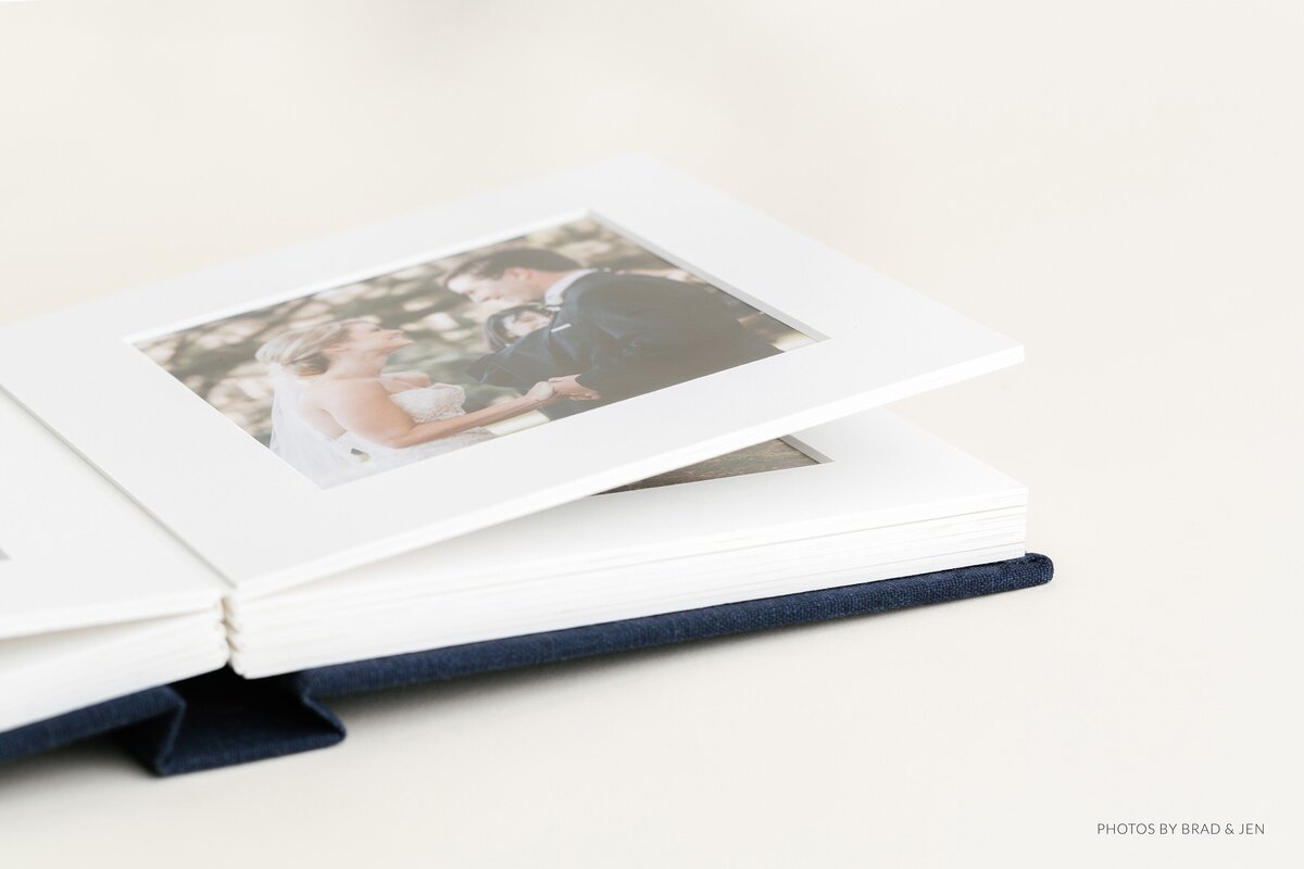RedTree-Albums-Brad & Jen, Matted Folio Album-115