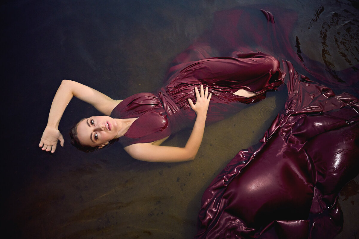 Elegant Fine Art Boudoir in Minnesota unique in water-12