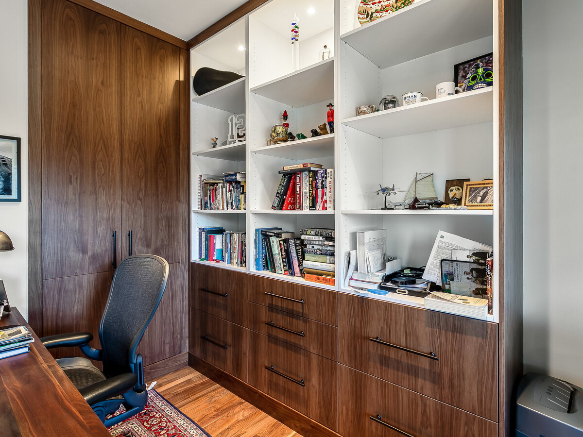 4719 CHARLES DR-4700-HDR