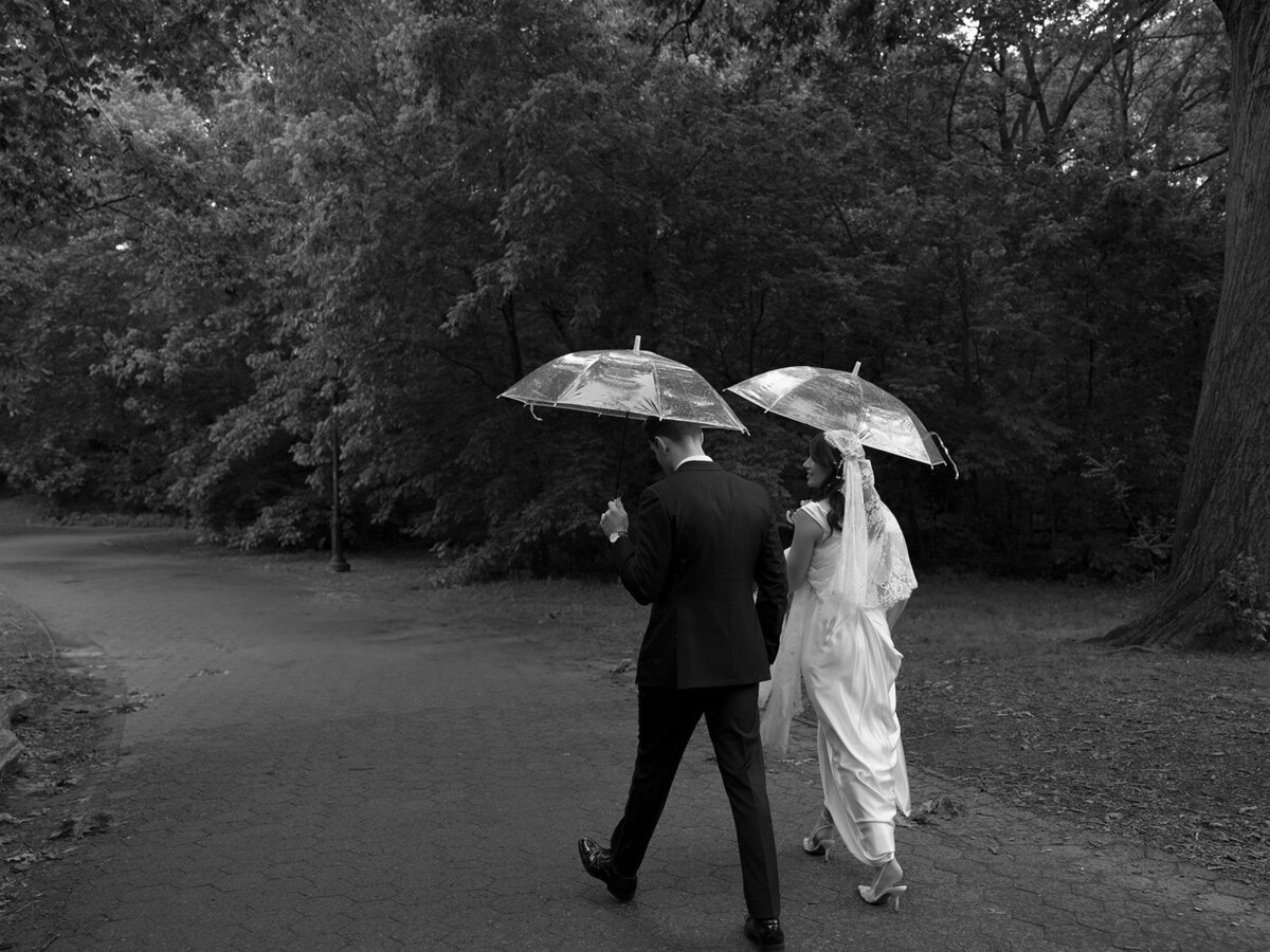 Faye-Fern-Creative-Ruby-Olivia-Rae-Hersey-Eugen-Hotaj-Prospect-Park-Boathouse-Wedding-First-Look-11