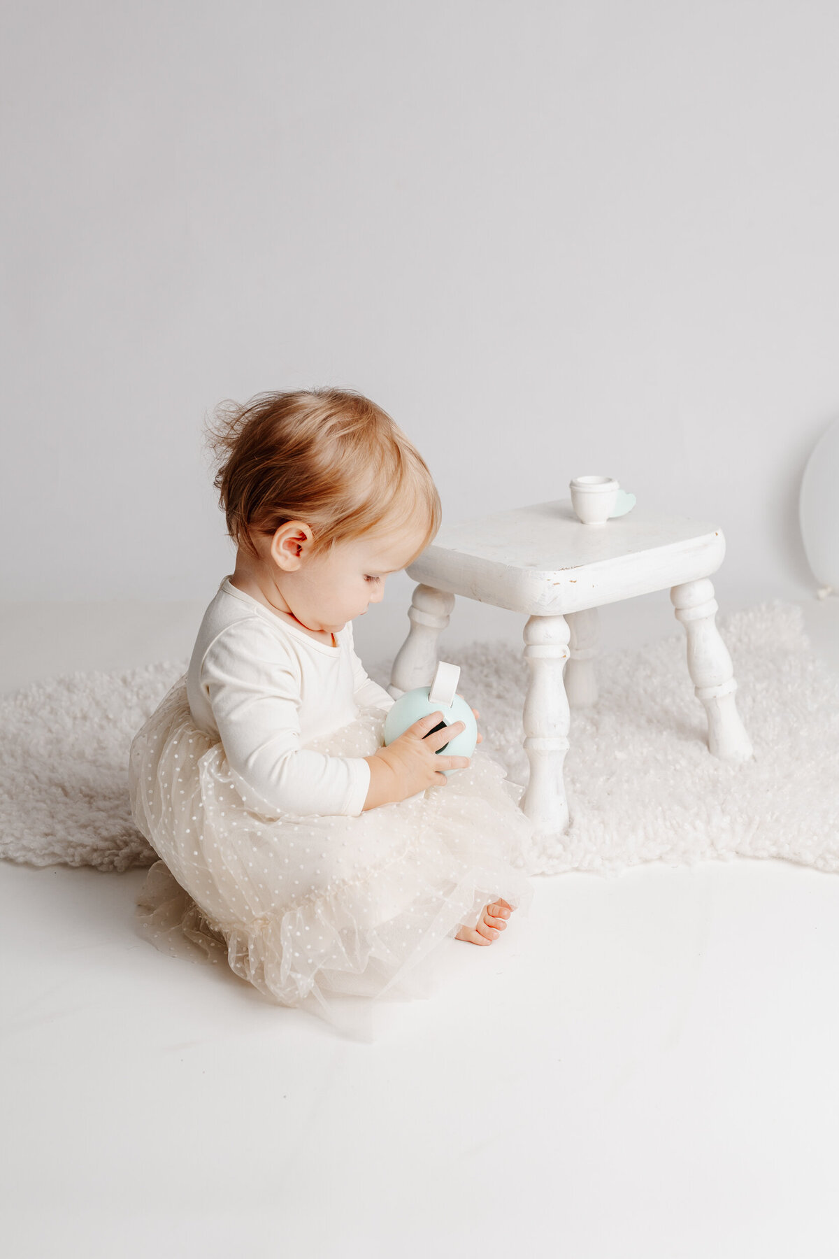 Chelsey-Kae-Photography-Guelph-Cake-Smash-Milestone-Session-3012