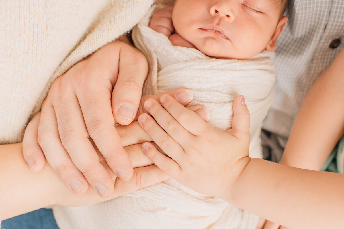 Sharon Leger Photography | Canton Connecticut Newborn and Family Photographer | Burlington, CT-4