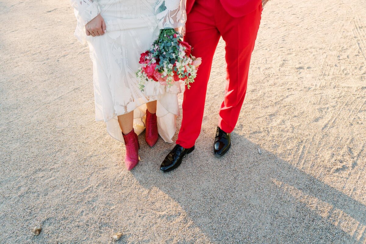 elchorro-wedding-couple-sparkle-boots