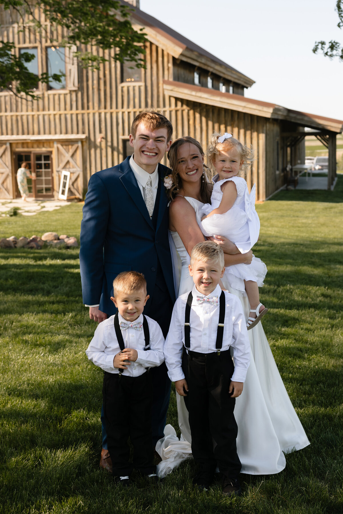 Sydney and Brant's Rustic Midwest Wedding Photography-473