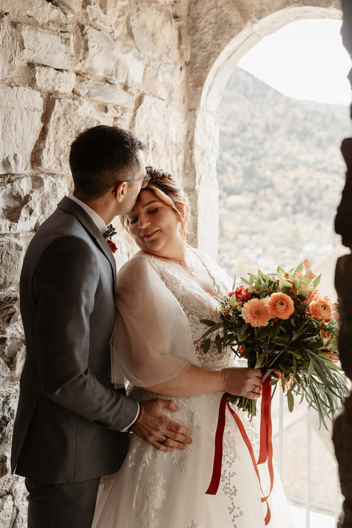 Gwendoline-et-Mathieu-couple-mariage-montagne1