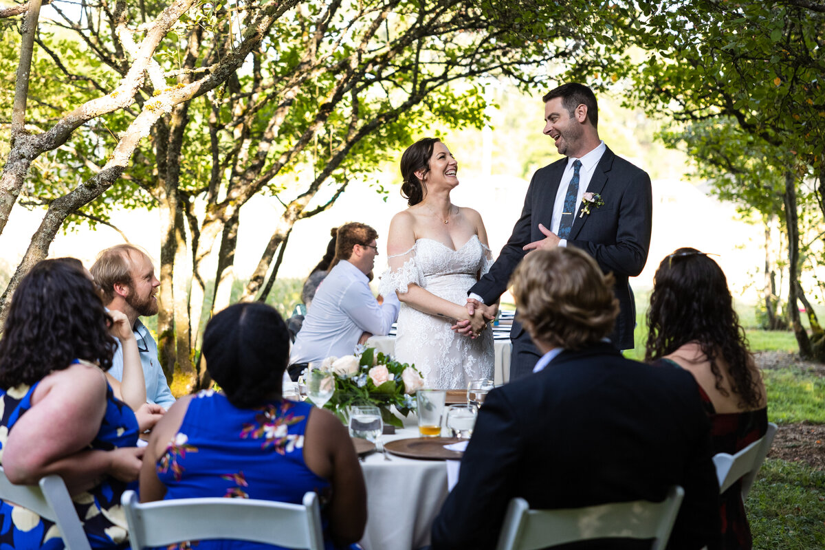uw-center-for-urban-horticulture-outdoor-wedding-venue-seattle-wedding-photographer-043