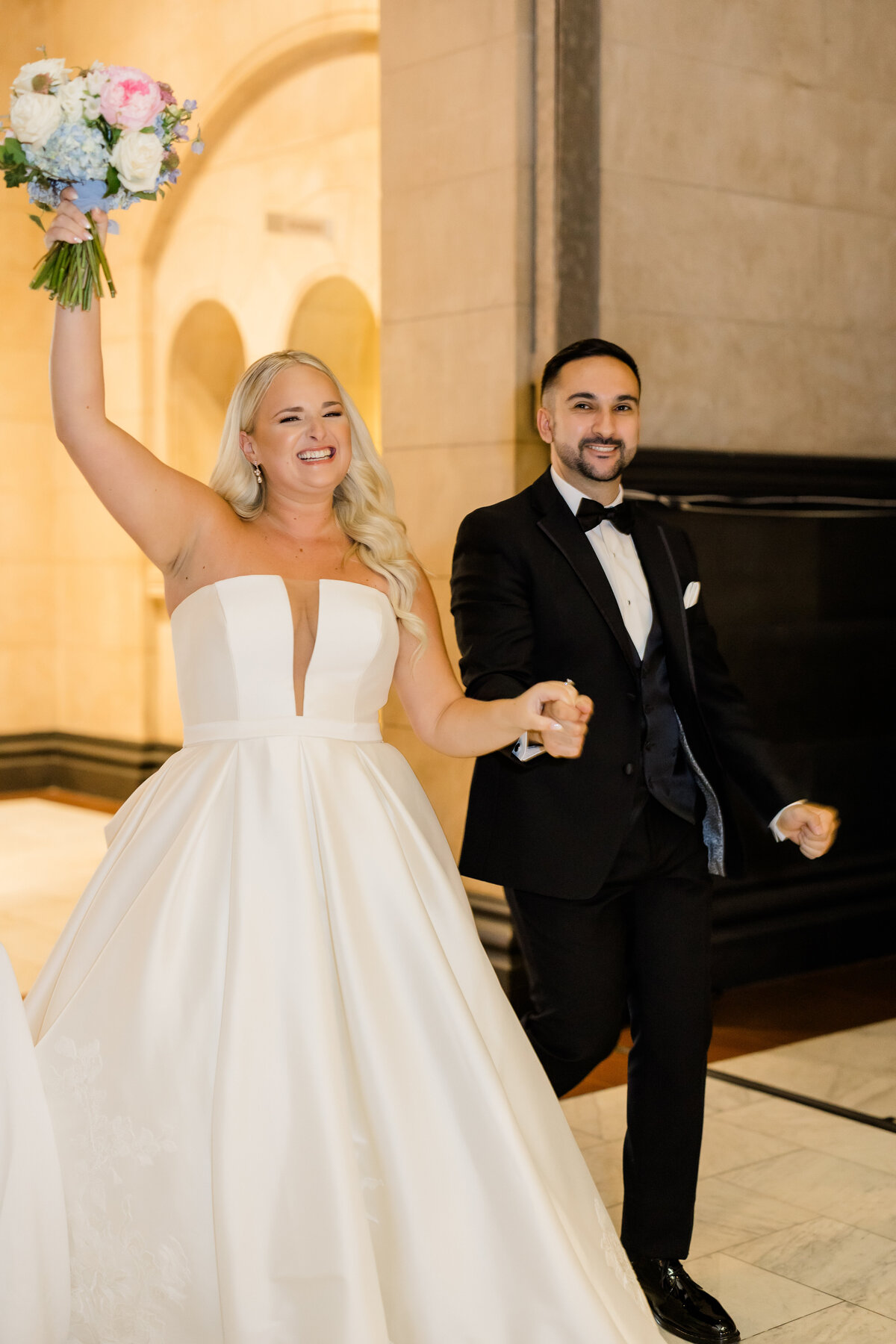 kasia-sickau-photography-cincinnati-ohio-wedding-photographer-caitlyn-mohammed-cincinnati-art-museum-wedding76