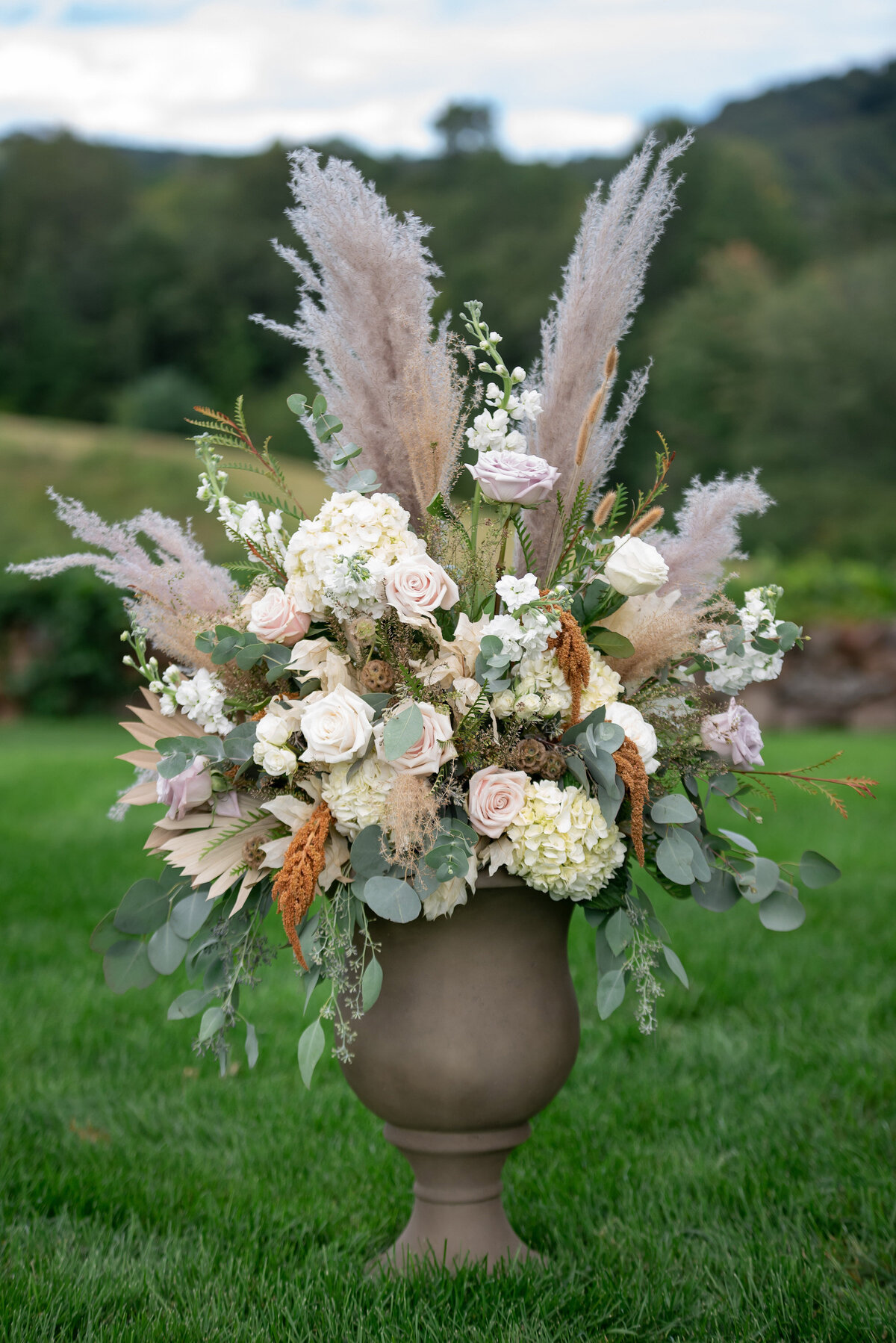 the-hillstead-museum-ct-wedding-florist-amberworks-floral-design-11