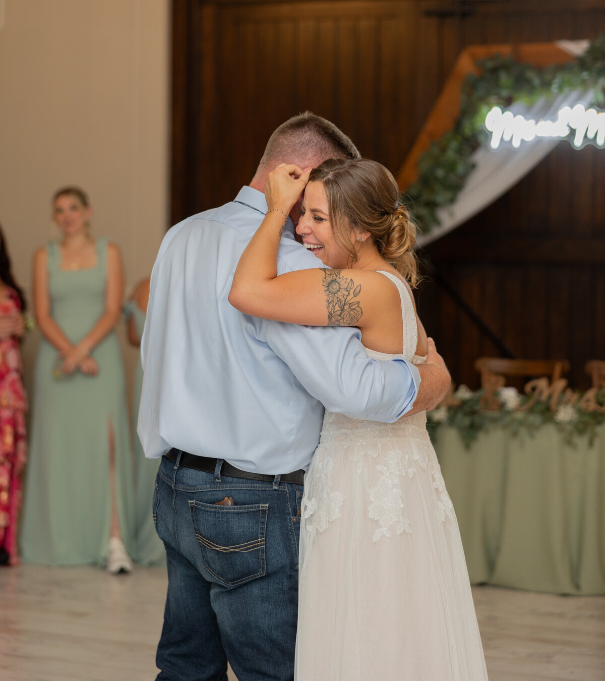 bride-and-father-first-dance-cypress-creek-farmhouse-astatula-florida