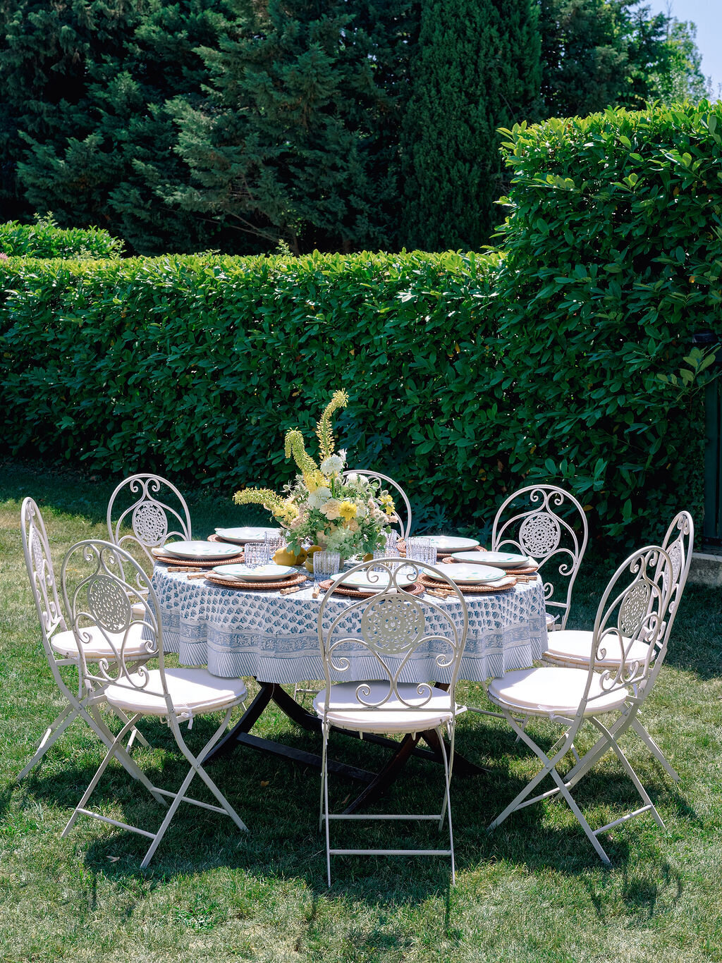 Chateau-de-Tourreau-wedding-florist-Floraison5