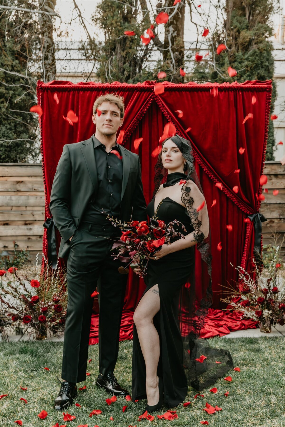 national-exchange-hotel-goth-dark-romance-vampire-wedding-045