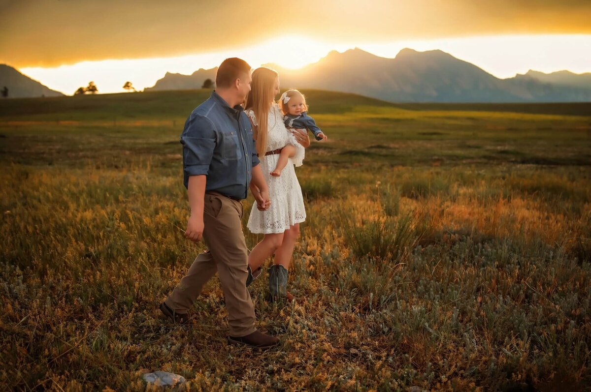 Gorgeous denver family photography session in Boulder, Colorado.