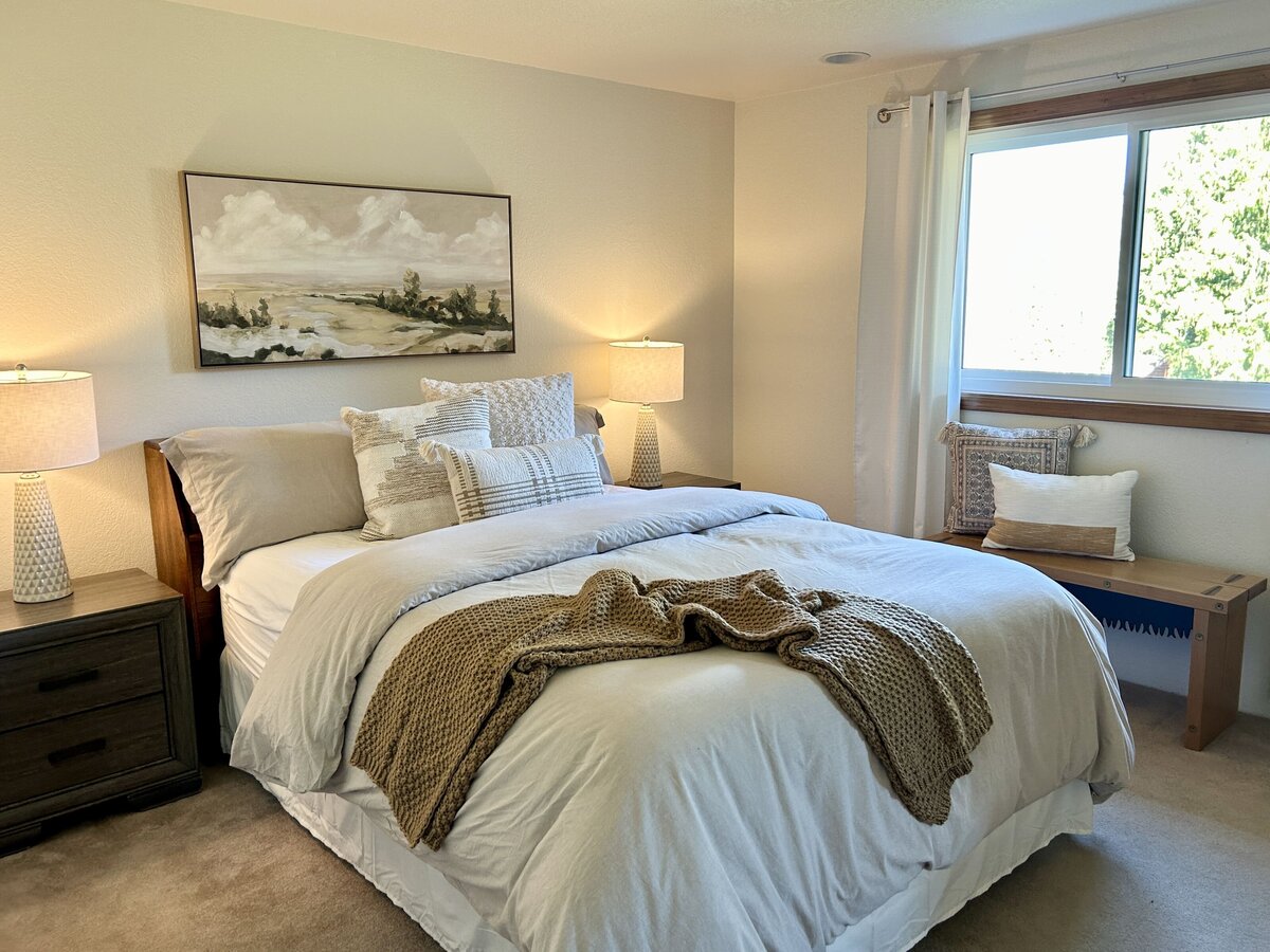 occupied-home-staging-north-king-county-master-bedroom-after-modernmollusk