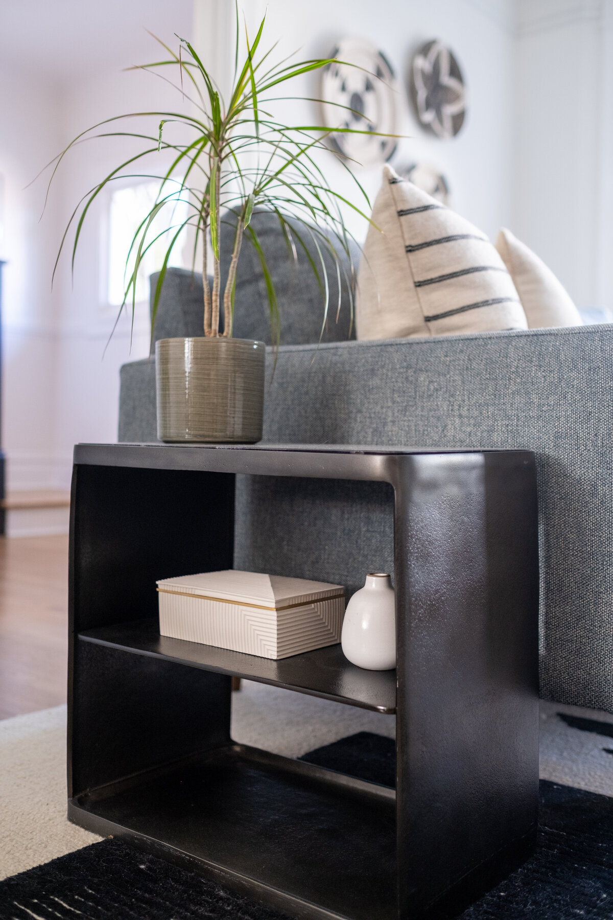 Furnish Living Room_Side Table