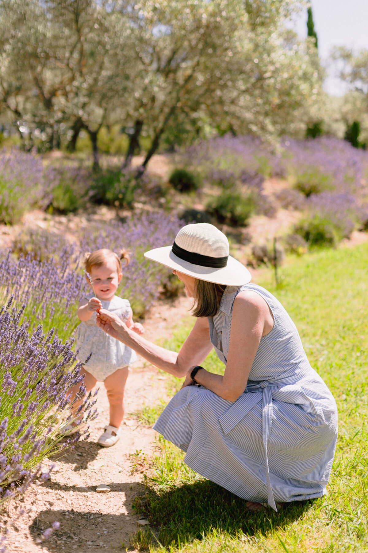 Family Photographer in Provence, Claire Macintyre-32