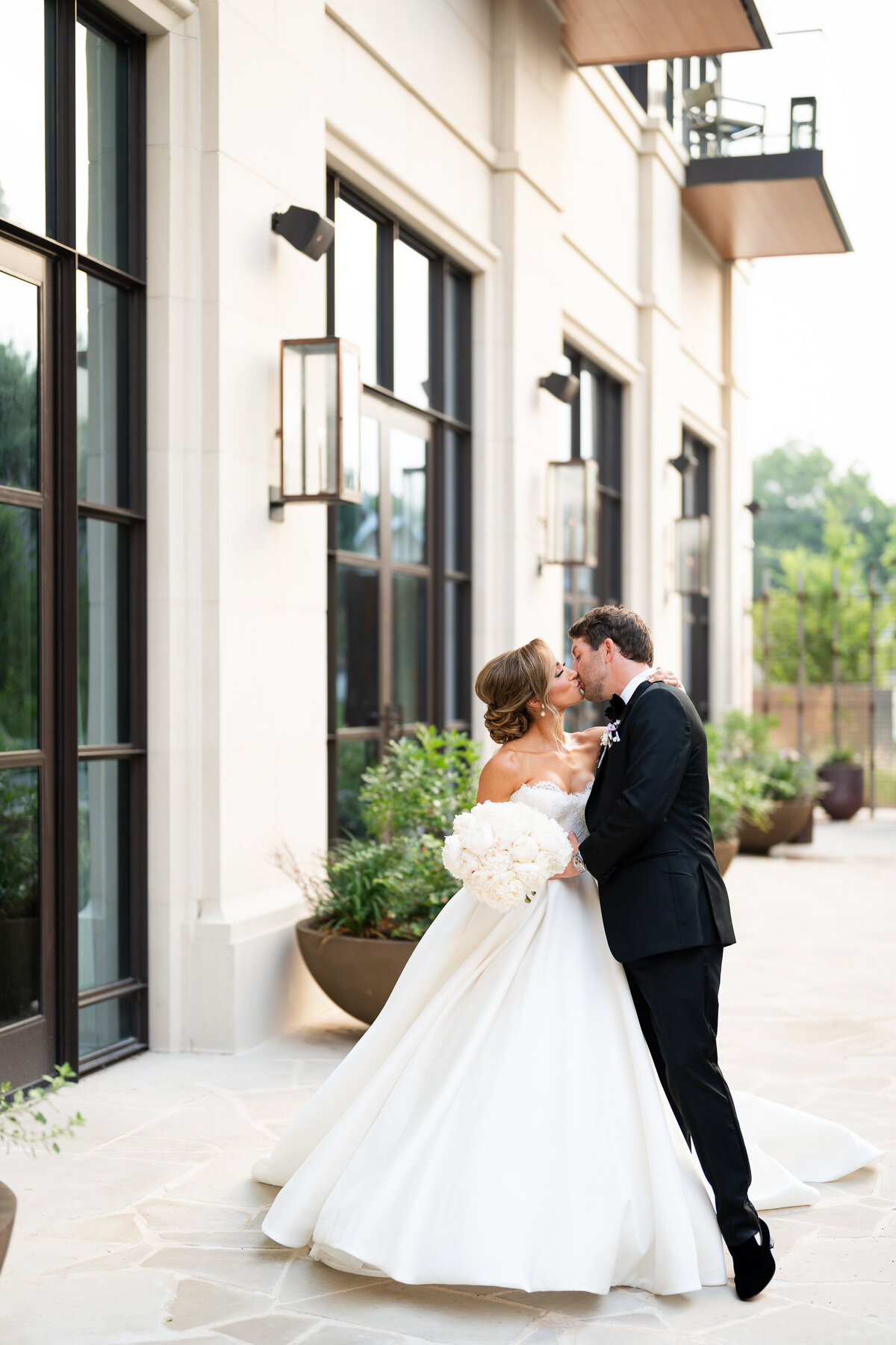 Bowie House Fort Worth Wedding Tracy Autem Paulina Brad-0153