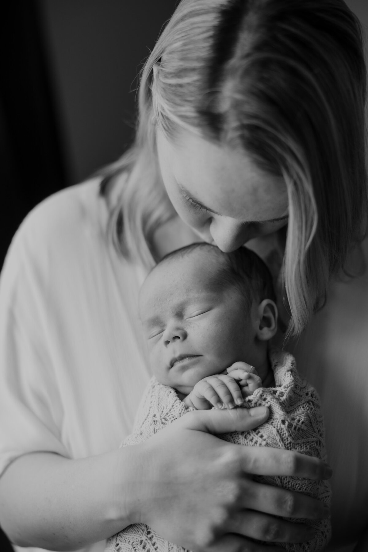 lauren-gray-sydney-newborn-photographer-240502-0052