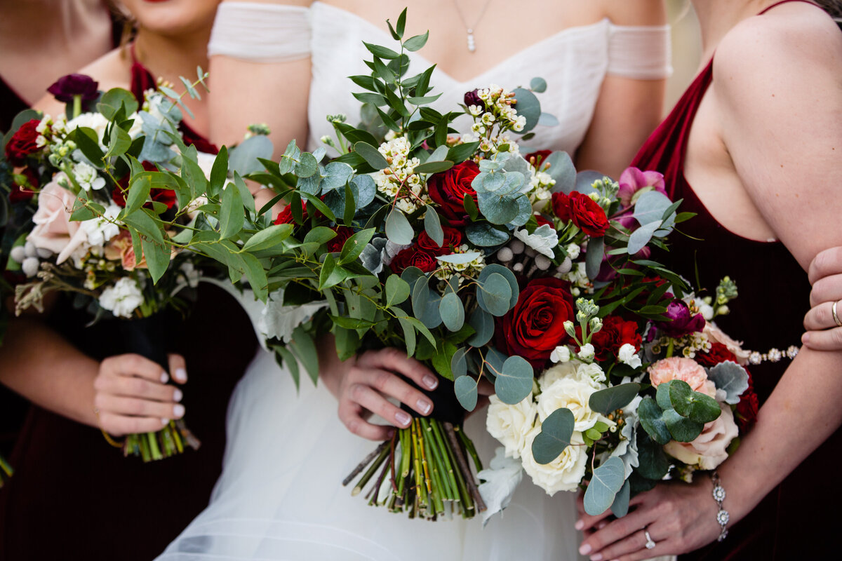 bridesmaids bouquets at Dallas wedding