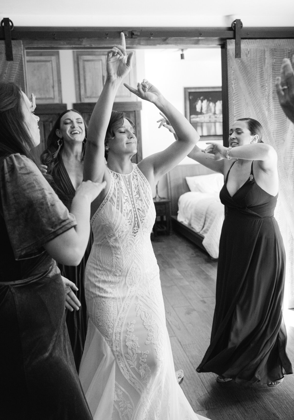 Pre Wedding Photos | Getting Ready | Bentwood Inn