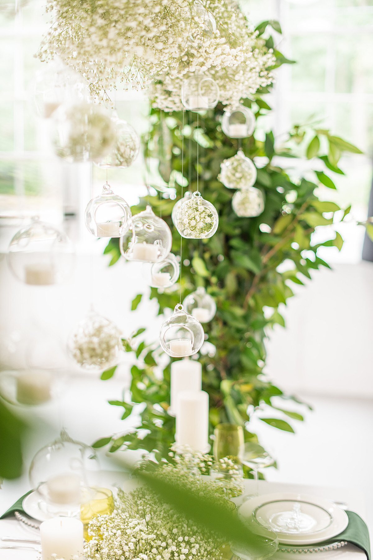 bride-groom-tablescape-white-green-greenville-sc-nc