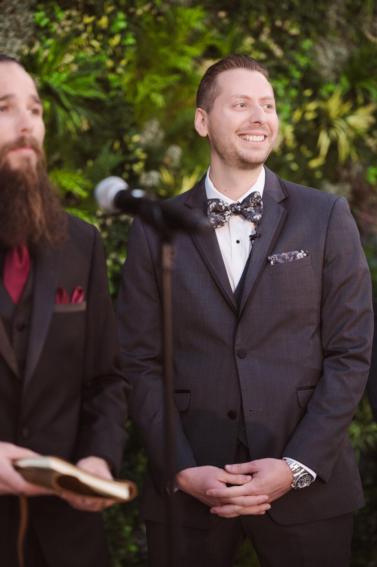 whimsical-wedding-photographer-nj-by-suess-moments-at-the-perona-farms-refinery