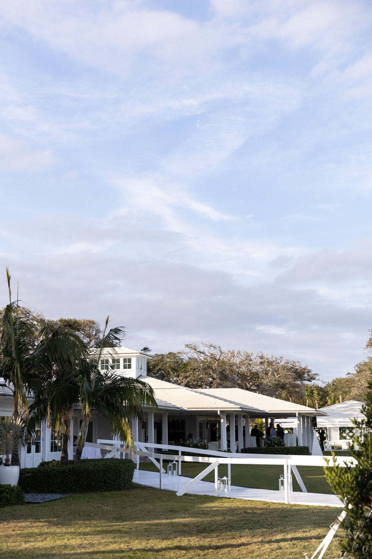 1395_01-11-25_GoodWedding