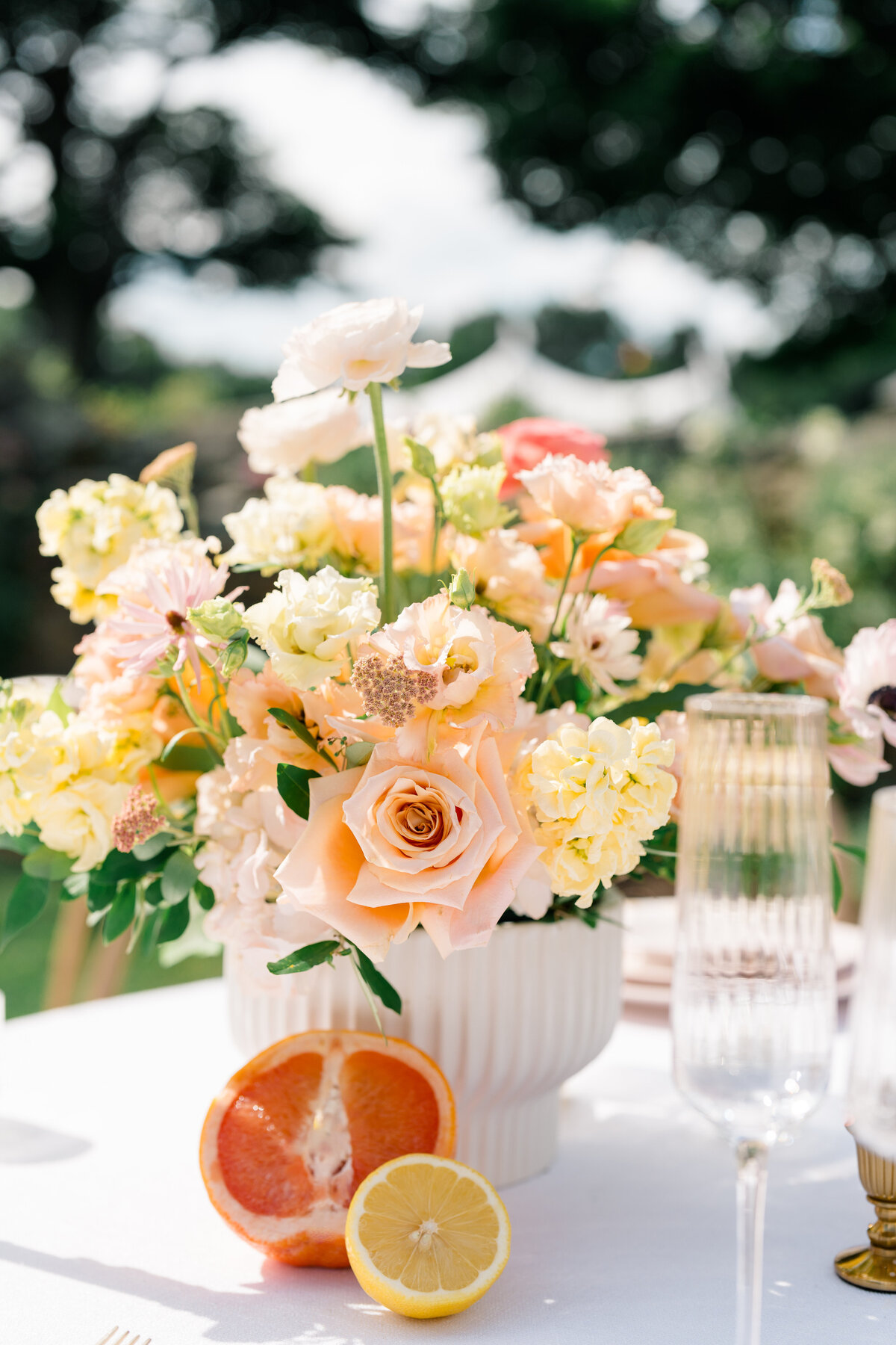 bright-florals-ct-wedding-planners