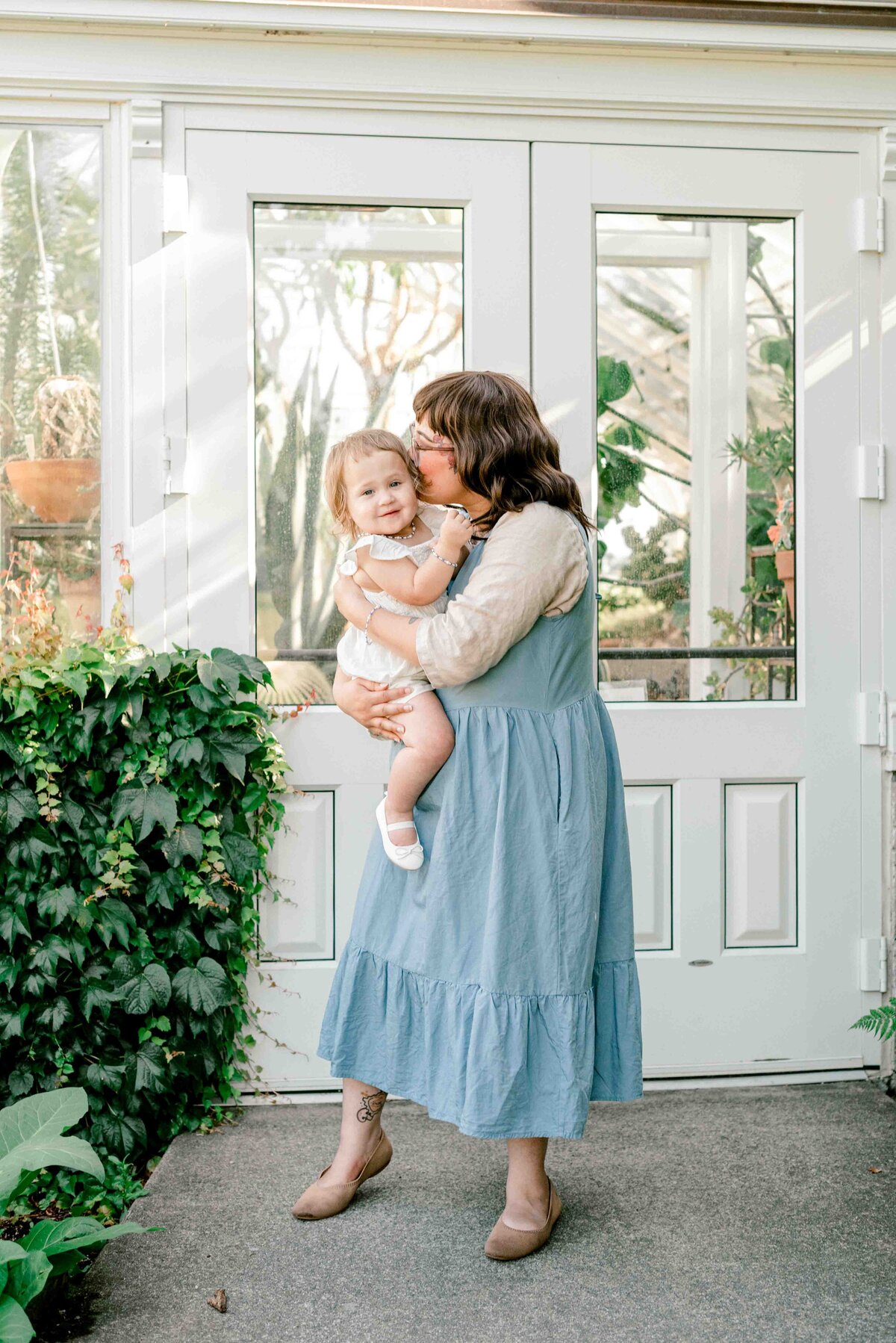 July Family Photoshoot at Volunteer Park Conservatory-19