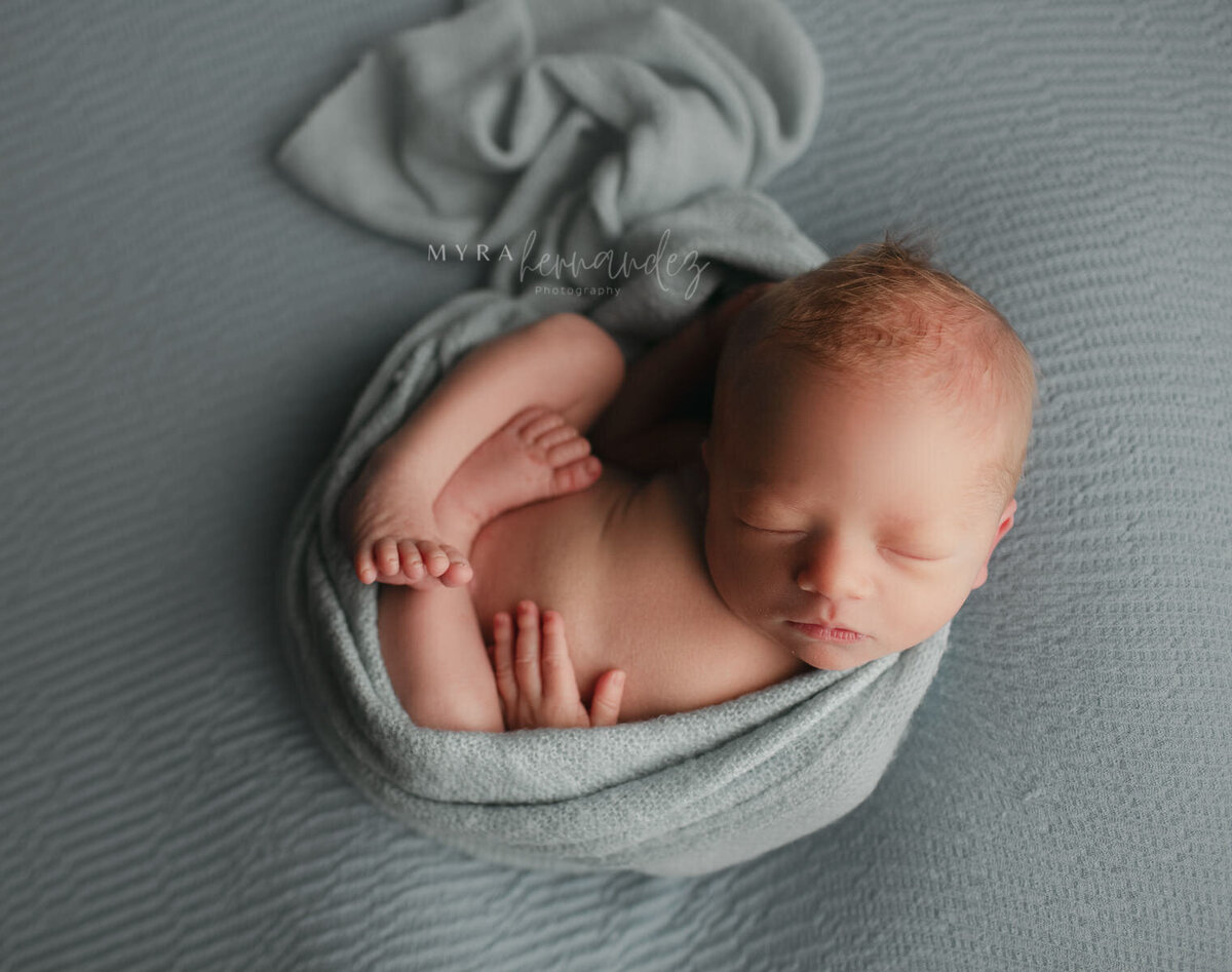 NewbornSession-Neil-19