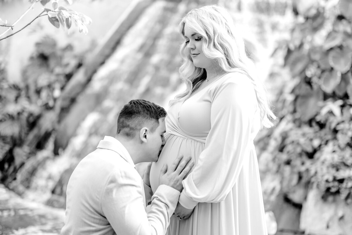Sanderson Maternity-71