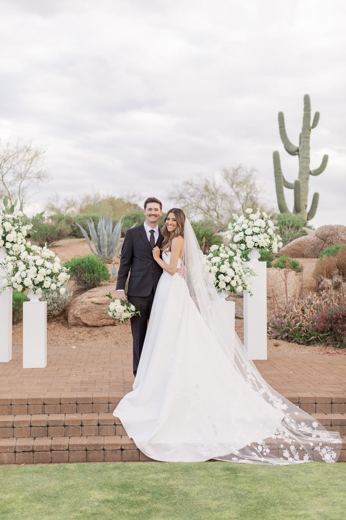 Arizona-wedding-photographer-bride-and-groom