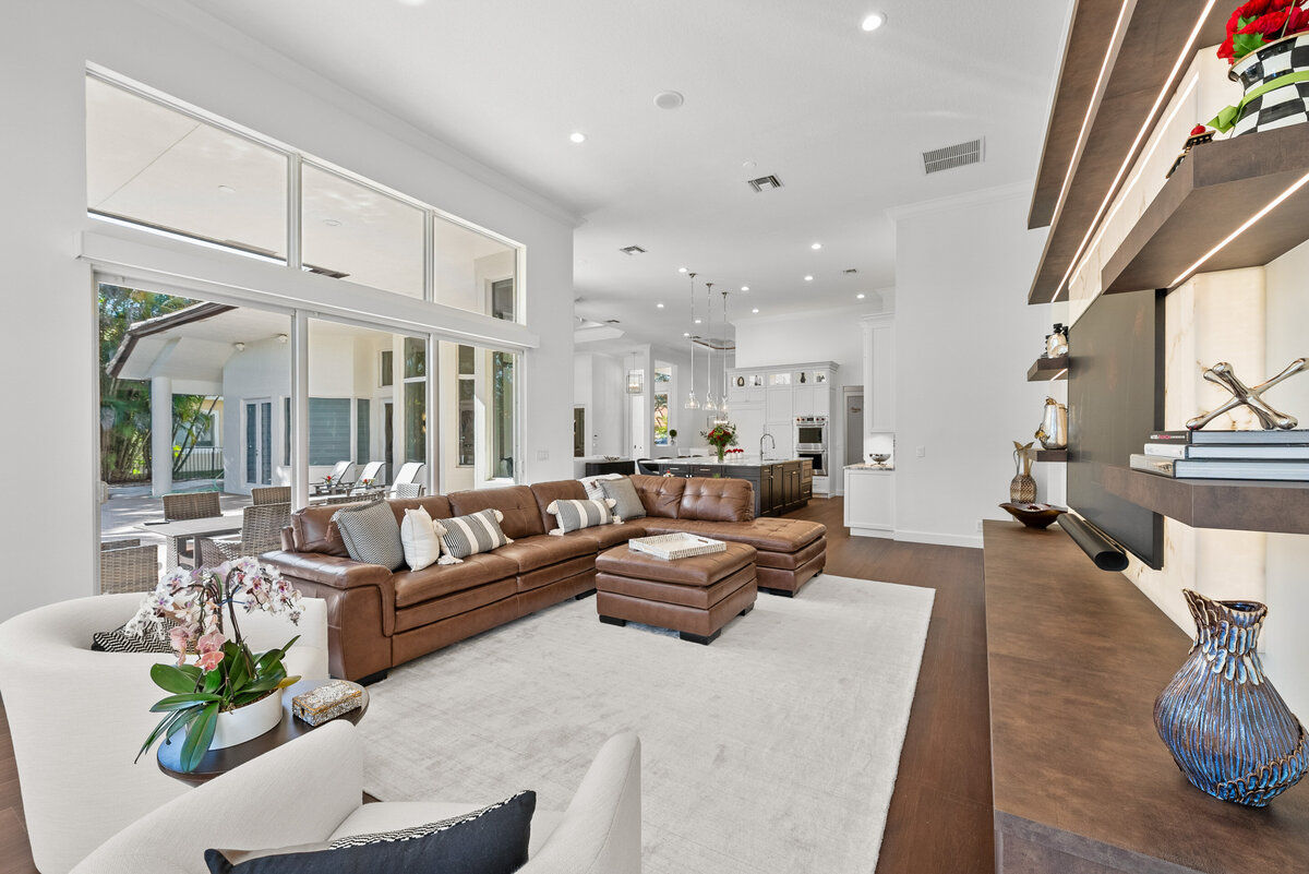 Interior-Concierges-Modern-Warmth-Jupiter-Interior-Designer-06